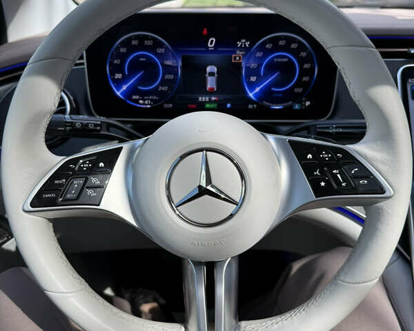 Сірий Мерседес EQE SUV, об'ємом двигуна 0 л та пробігом 16 тис. км за 51500 $, фото 10 на Automoto.ua
