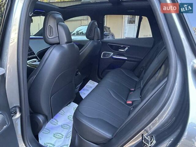 Сірий Мерседес EQE SUV, об'ємом двигуна 0 л та пробігом 35 тис. км за 49990 $, фото 16 на Automoto.ua