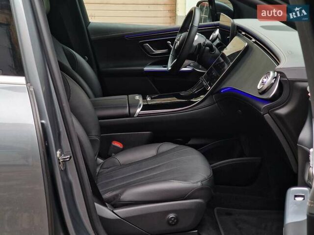 Серый Мерседес EQE SUV, объемом двигателя 0 л и пробегом 25 тыс. км за 49990 $, фото 58 на Automoto.ua