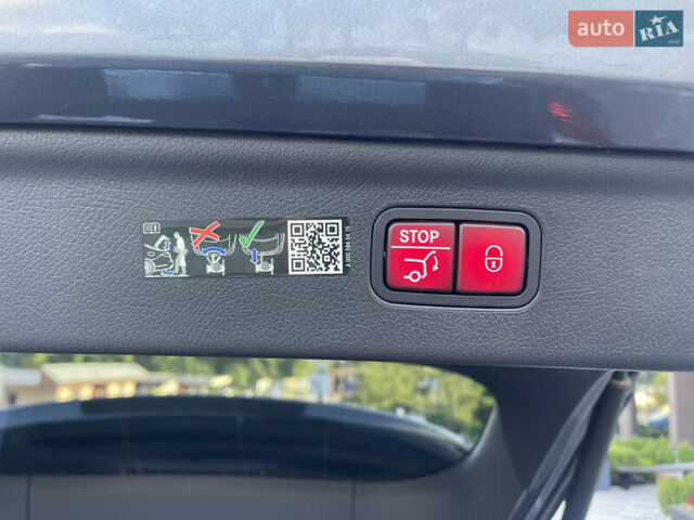 Серый Мерседес EQE SUV, объемом двигателя 0 л и пробегом 8 тыс. км за 53499 $, фото 39 на Automoto.ua