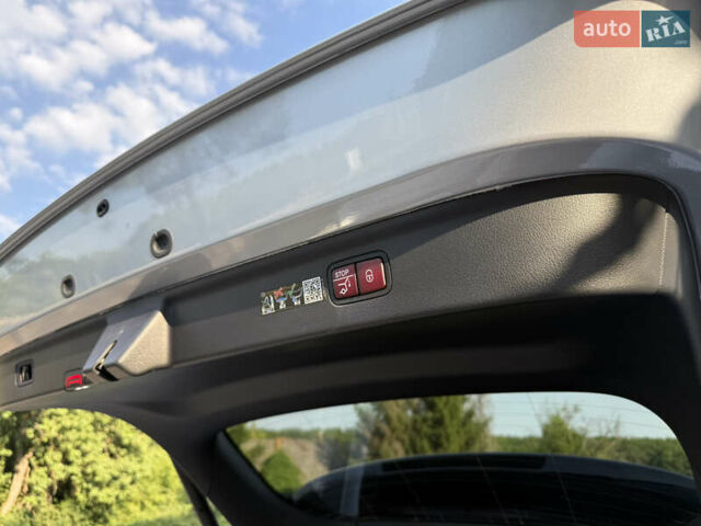 Серый Мерседес EQE SUV, объемом двигателя 0 л и пробегом 29 тыс. км за 74500 $, фото 83 на Automoto.ua