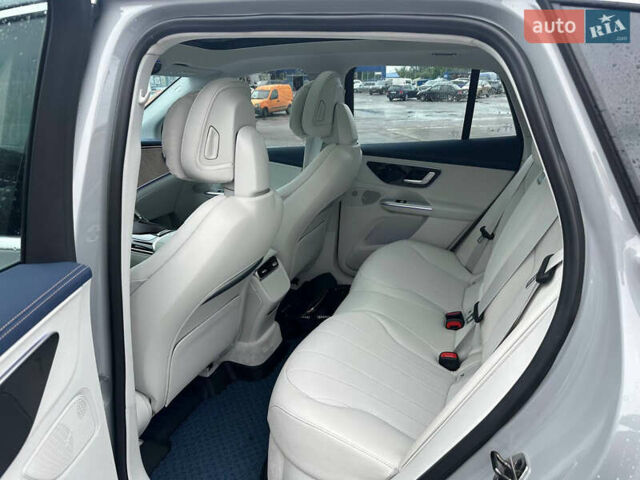 Серый Мерседес EQE SUV, объемом двигателя 0 л и пробегом 20 тыс. км за 48900 $, фото 7 на Automoto.ua