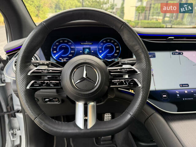 Серый Мерседес EQE SUV, объемом двигателя 0 л и пробегом 29 тыс. км за 74500 $, фото 31 на Automoto.ua