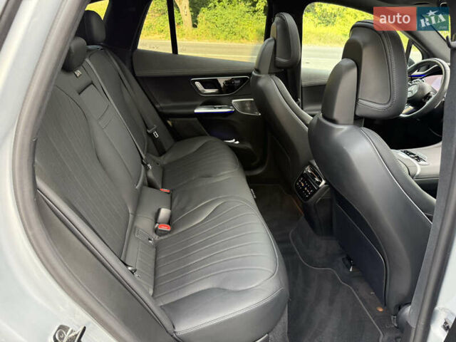Серый Мерседес EQE SUV, объемом двигателя 0 л и пробегом 29 тыс. км за 74500 $, фото 42 на Automoto.ua