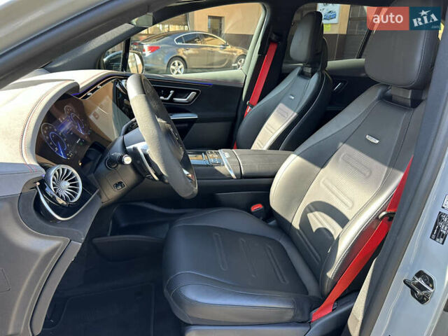 Серый Мерседес EQE SUV, объемом двигателя 0 л и пробегом 4 тыс. км за 88000 $, фото 17 на Automoto.ua