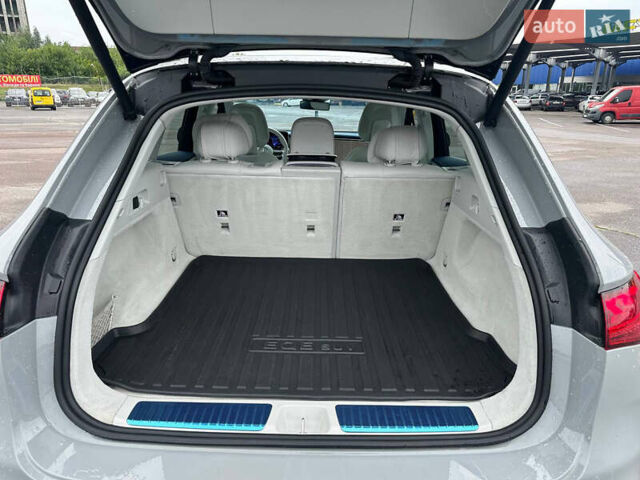 Серый Мерседес EQE SUV, объемом двигателя 0 л и пробегом 20 тыс. км за 48900 $, фото 12 на Automoto.ua