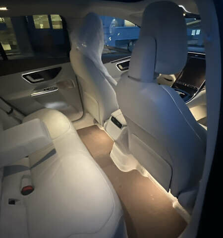 Синий Мерседес EQE SUV, объемом двигателя 0 л и пробегом 5 тыс. км за 60750 $, фото 50 на Automoto.ua