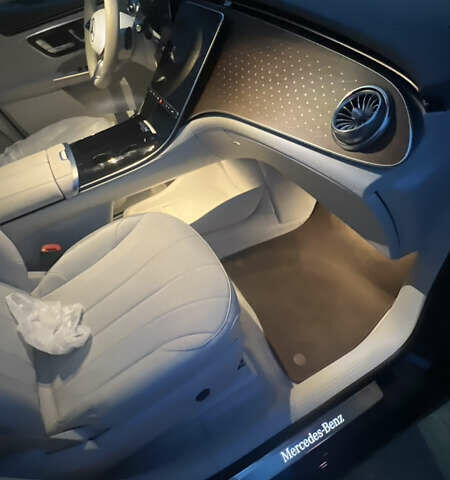 Синий Мерседес EQE SUV, объемом двигателя 0 л и пробегом 5 тыс. км за 60750 $, фото 60 на Automoto.ua