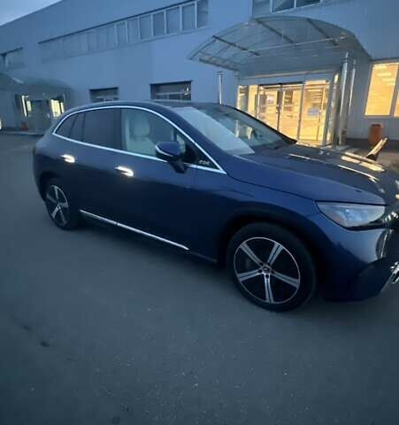 Синий Мерседес EQE SUV, объемом двигателя 0 л и пробегом 5 тыс. км за 60750 $, фото 49 на Automoto.ua