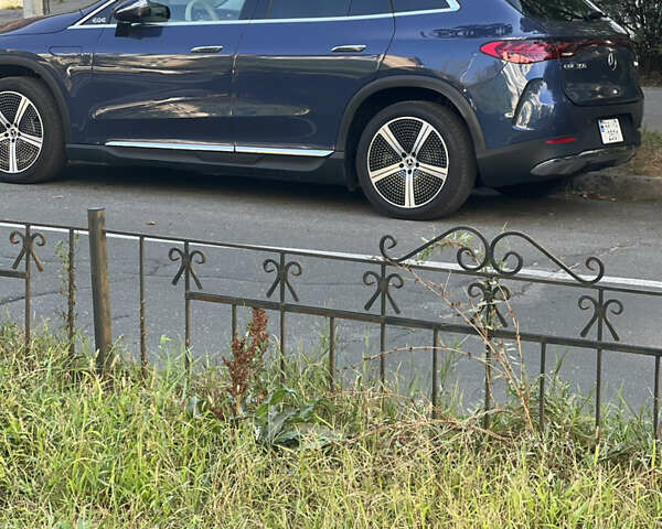 Синий Мерседес EQE SUV, объемом двигателя 0 л и пробегом 5 тыс. км за 60750 $, фото 34 на Automoto.ua