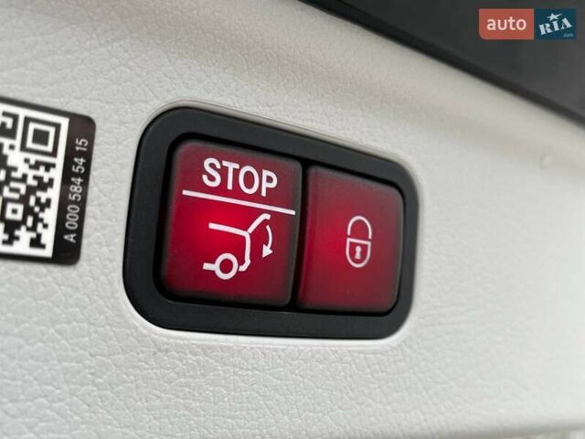 Зеленый Мерседес EQE SUV, объемом двигателя 0 л и пробегом 13 тыс. км за 49190 $, фото 21 на Automoto.ua