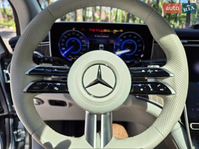 Зеленый Мерседес EQE SUV, объемом двигателя 0 л и пробегом 13 тыс. км за 55500 $, фото 18 на Automoto.ua