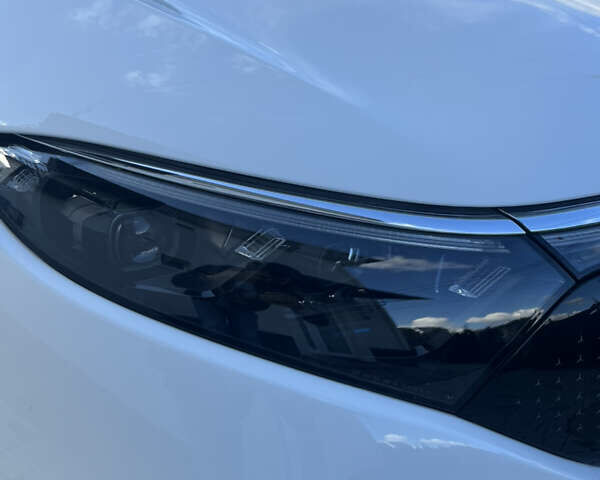 Белый Мерседес EQS, объемом двигателя 0 л и пробегом 53 тыс. км за 47000 $, фото 4 на Automoto.ua