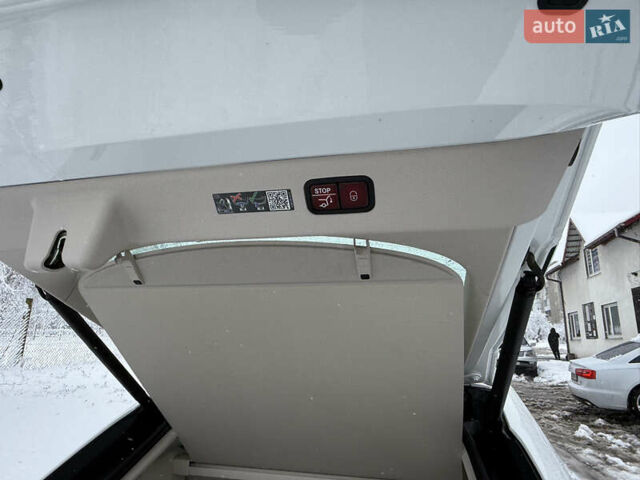 Белый Мерседес EQS, объемом двигателя 0 л и пробегом 25 тыс. км за 47850 $, фото 47 на Automoto.ua