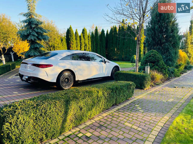 Белый Мерседес EQS, объемом двигателя 0 л и пробегом 26 тыс. км за 57000 $, фото 18 на Automoto.ua