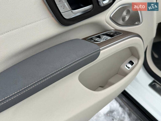 Белый Мерседес EQS, объемом двигателя 0 л и пробегом 25 тыс. км за 47500 $, фото 58 на Automoto.ua