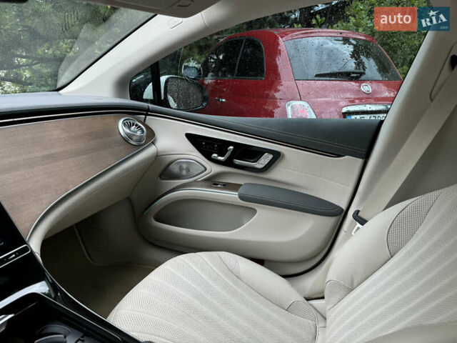 Белый Мерседес EQS, объемом двигателя 0 л и пробегом 55 тыс. км за 48000 $, фото 31 на Automoto.ua