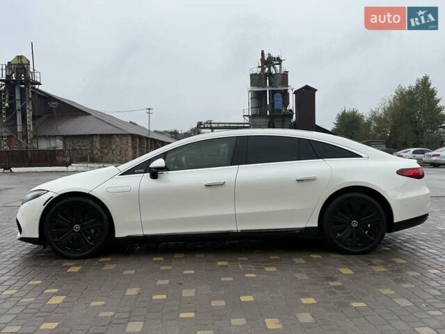 Белый Мерседес EQS, объемом двигателя 0 л и пробегом 17 тыс. км за 62000 $, фото 10 на Automoto.ua