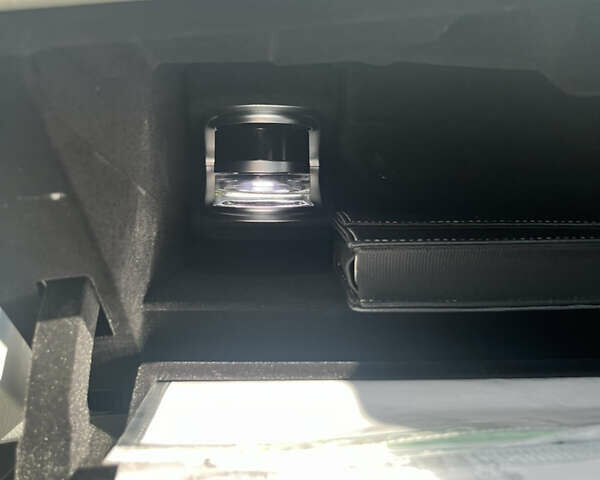 Белый Мерседес EQS, объемом двигателя 0 л и пробегом 53 тыс. км за 47000 $, фото 34 на Automoto.ua