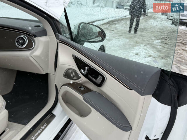 Белый Мерседес EQS, объемом двигателя 0 л и пробегом 25 тыс. км за 47850 $, фото 34 на Automoto.ua