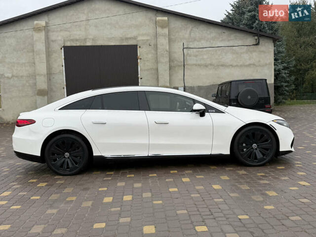 Белый Мерседес EQS, объемом двигателя 0 л и пробегом 17 тыс. км за 62000 $, фото 4 на Automoto.ua