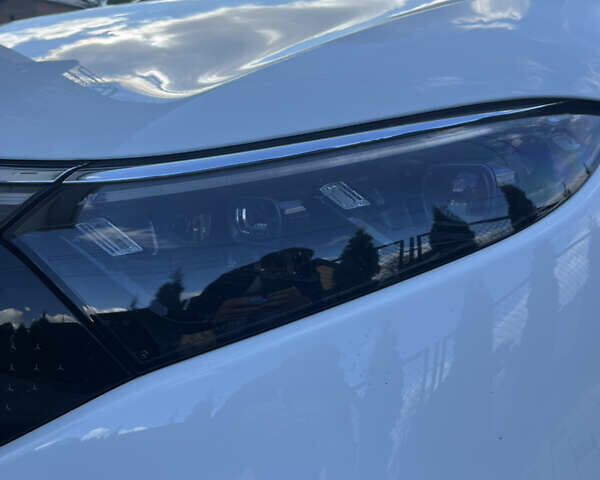 Белый Мерседес EQS, объемом двигателя 0 л и пробегом 53 тыс. км за 47000 $, фото 6 на Automoto.ua