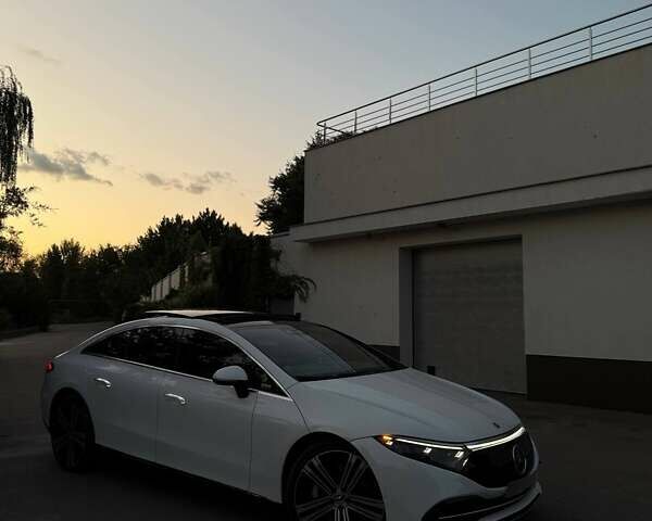 Белый Мерседес EQS, объемом двигателя 0 л и пробегом 35 тыс. км за 48500 $, фото 23 на Automoto.ua