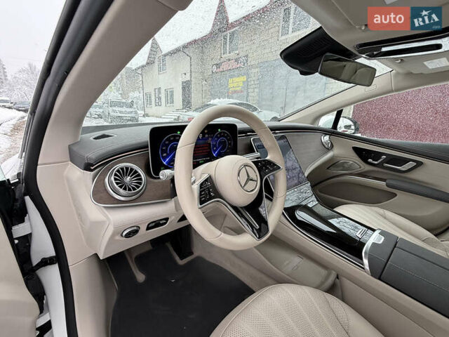 Белый Мерседес EQS, объемом двигателя 0 л и пробегом 25 тыс. км за 47850 $, фото 28 на Automoto.ua