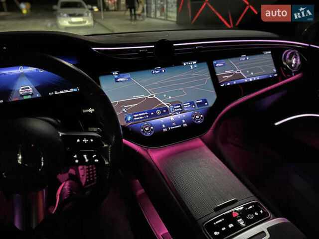 Білий Мерседес EQS, об'ємом двигуна 0 л та пробігом 56 тис. км за 56000 $, фото 16 на Automoto.ua