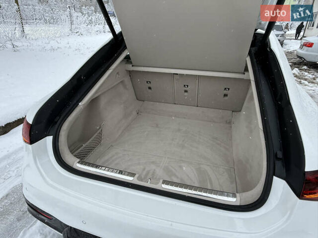 Белый Мерседес EQS, объемом двигателя 0 л и пробегом 25 тыс. км за 47850 $, фото 51 на Automoto.ua