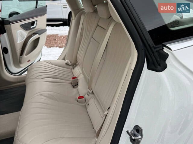 Белый Мерседес EQS, объемом двигателя 0 л и пробегом 25 тыс. км за 47500 $, фото 95 на Automoto.ua