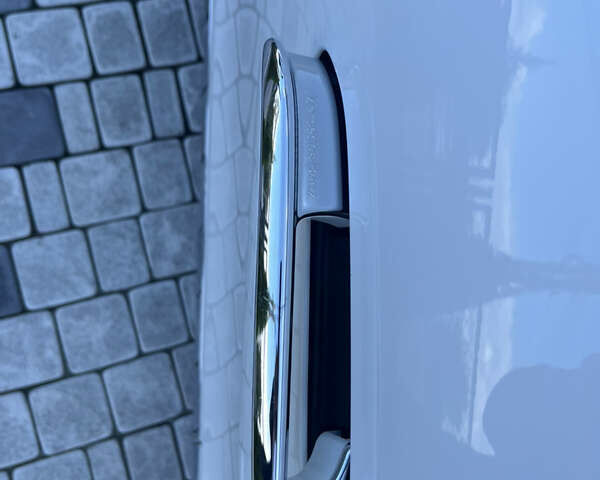 Белый Мерседес EQS, объемом двигателя 0 л и пробегом 53 тыс. км за 47000 $, фото 9 на Automoto.ua