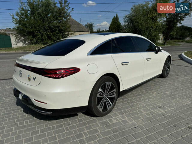 Белый Мерседес EQS, объемом двигателя 0 л и пробегом 55 тыс. км за 48000 $, фото 4 на Automoto.ua