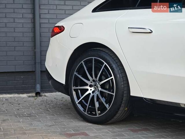 Белый Мерседес EQS, объемом двигателя 0 л и пробегом 30 тыс. км за 103299 $, фото 18 на Automoto.ua