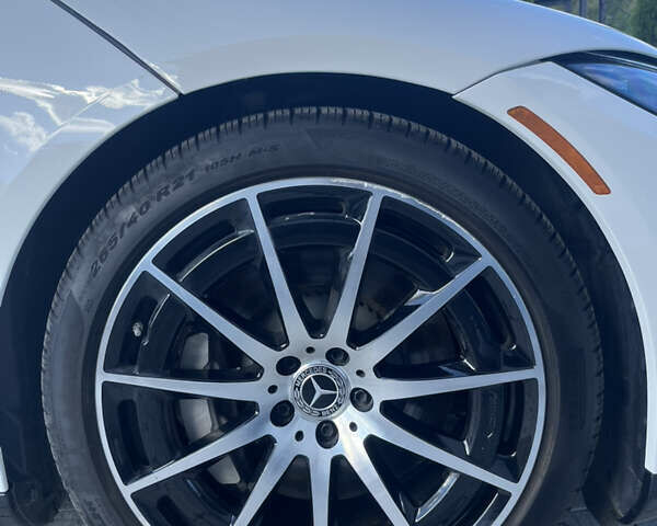 Белый Мерседес EQS, объемом двигателя 0 л и пробегом 53 тыс. км за 47000 $, фото 3 на Automoto.ua