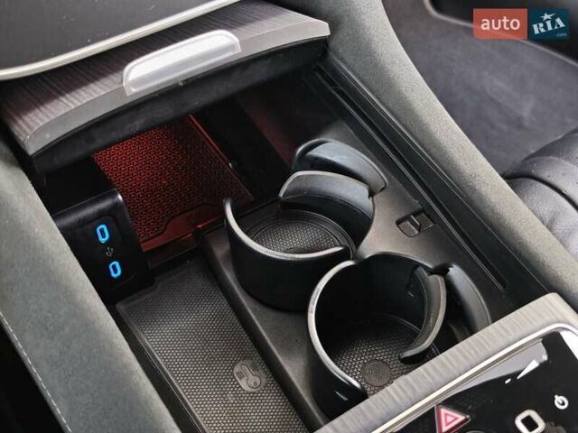 Белый Мерседес EQS, объемом двигателя 0 л и пробегом 30 тыс. км за 103299 $, фото 46 на Automoto.ua