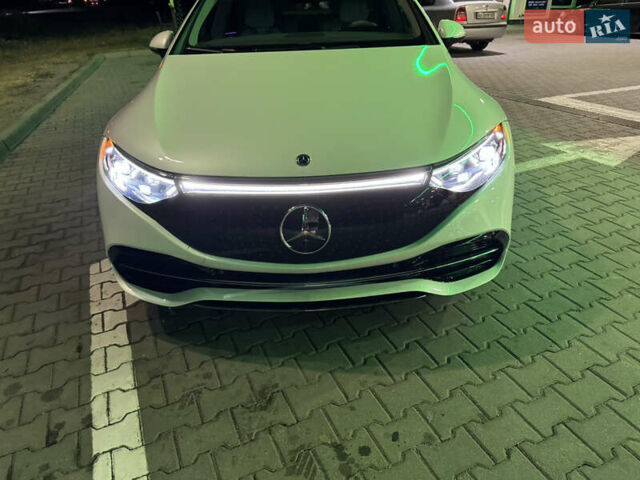 Белый Мерседес EQS, объемом двигателя 0 л и пробегом 55 тыс. км за 48000 $, фото 19 на Automoto.ua