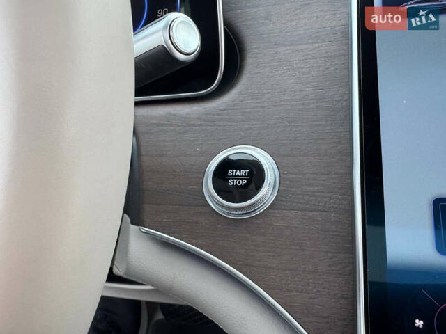 Білий Мерседес EQS, об'ємом двигуна 0 л та пробігом 25 тис. км за 48000 $, фото 73 на Automoto.ua