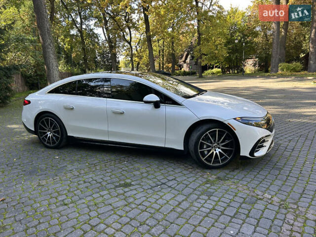 Белый Мерседес EQS, объемом двигателя 0 л и пробегом 42 тыс. км за 45450 $, фото 2 на Automoto.ua
