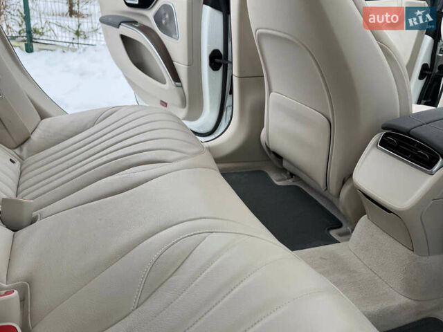 Белый Мерседес EQS, объемом двигателя 0 л и пробегом 25 тыс. км за 47500 $, фото 91 на Automoto.ua