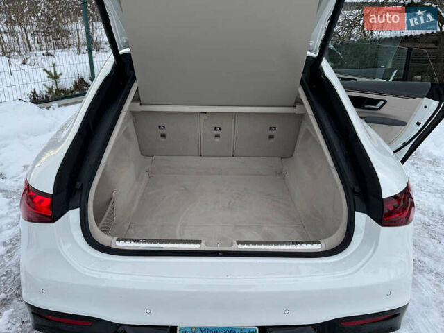 Белый Мерседес EQS, объемом двигателя 0 л и пробегом 25 тыс. км за 47500 $, фото 93 на Automoto.ua