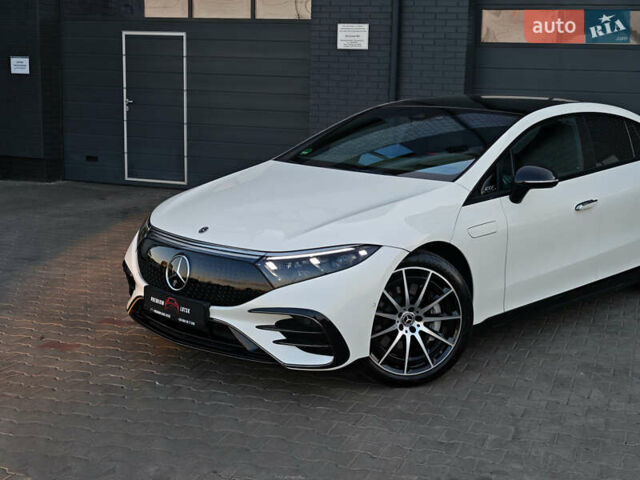 Белый Мерседес EQS, объемом двигателя 0 л и пробегом 30 тыс. км за 103299 $, фото 6 на Automoto.ua