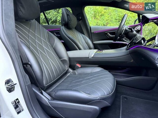 Белый Мерседес EQS, объемом двигателя 0 л и пробегом 29 тыс. км за 88800 $, фото 75 на Automoto.ua