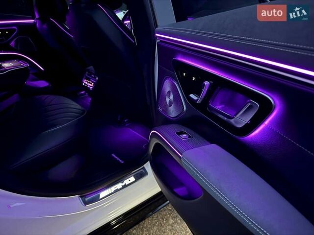 Белый Мерседес EQS, объемом двигателя 0 л и пробегом 29 тыс. км за 88800 $, фото 106 на Automoto.ua