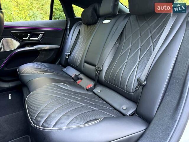 Белый Мерседес EQS, объемом двигателя 0 л и пробегом 29 тыс. км за 88800 $, фото 64 на Automoto.ua