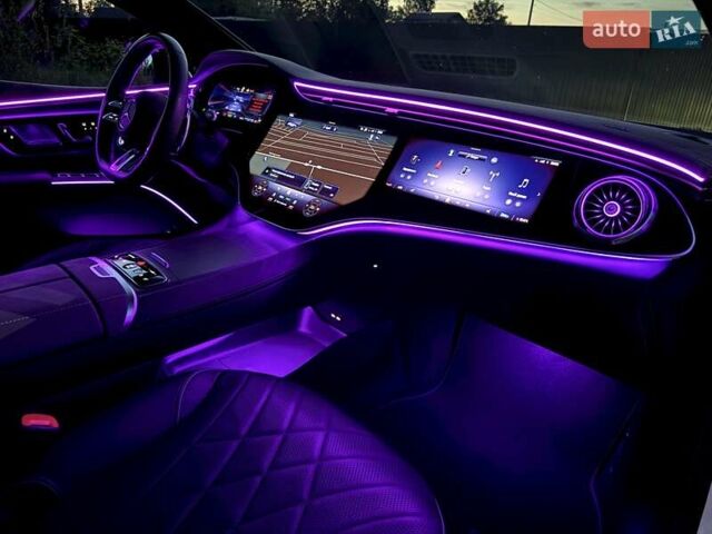 Белый Мерседес EQS, объемом двигателя 0 л и пробегом 29 тыс. км за 88800 $, фото 122 на Automoto.ua