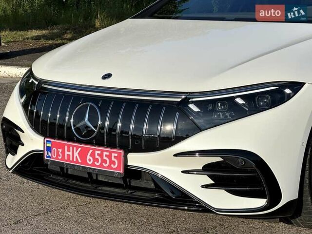 Белый Мерседес EQS, объемом двигателя 0 л и пробегом 29 тыс. км за 88800 $, фото 3 на Automoto.ua