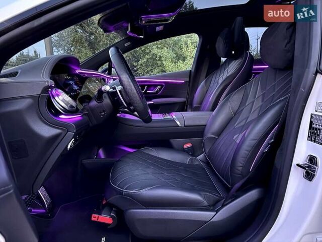 Белый Мерседес EQS, объемом двигателя 0 л и пробегом 29 тыс. км за 88800 $, фото 87 на Automoto.ua