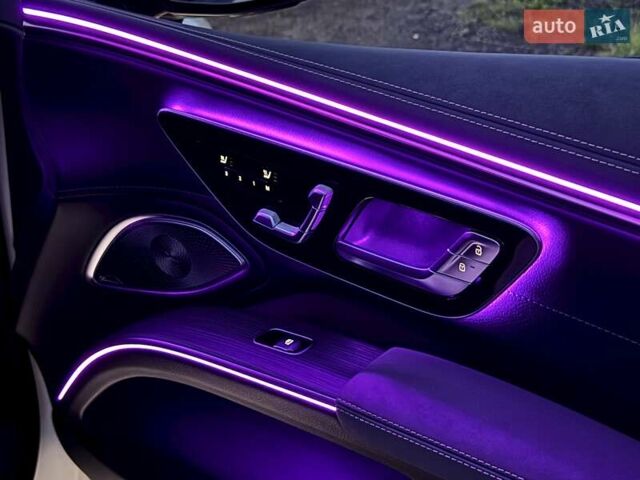 Білий Мерседес EQS, об'ємом двигуна 0 л та пробігом 29 тис. км за 81500 $, фото 124 на Automoto.ua