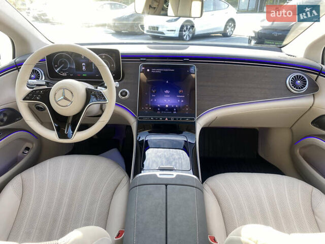 Белый Мерседес EQS, объемом двигателя 0 л и пробегом 15 тыс. км за 69900 $, фото 35 на Automoto.ua